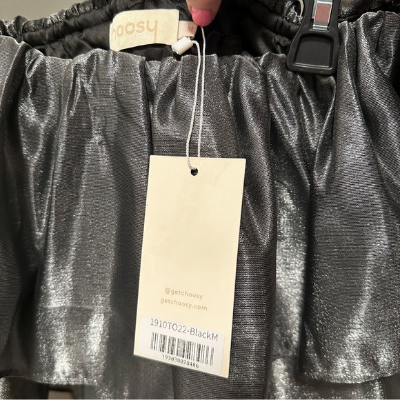 Choosy Ruffle Off the Shoulder Top - Picture 4 of 4